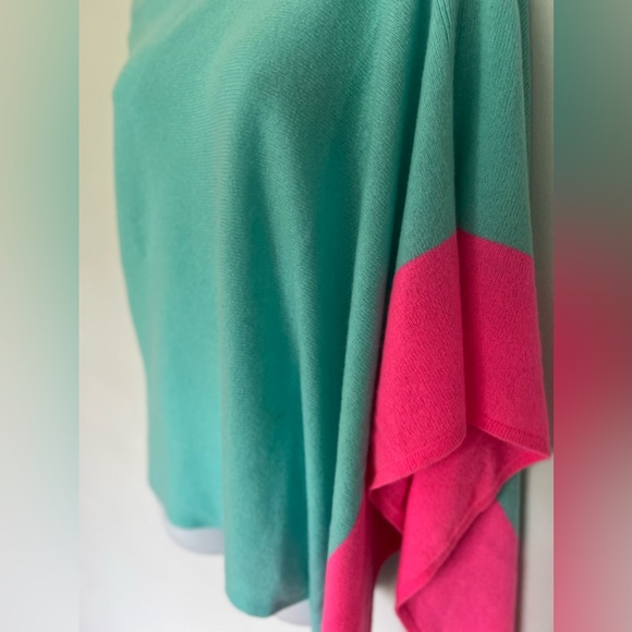 NWT Lillly Pulitzer Kinnon wrap Breakwater B resort Colorblock poncho pullover - Picture 7 of 12